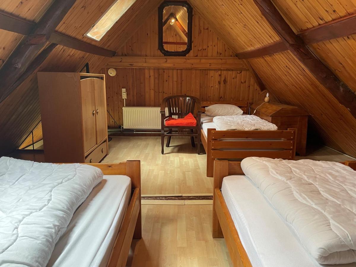 Vakantieoord "De Peppelhoeve" Каудекерке Экстерьер фото